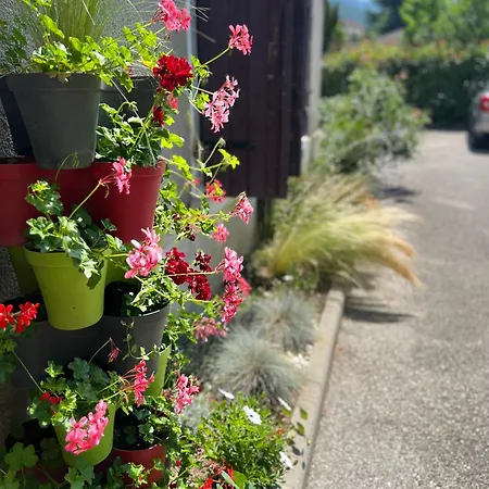 Ferienwohnung La Branche Du Cerisier Annecy Exterior foto